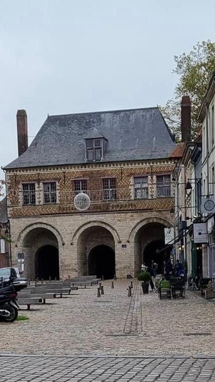 La Petite Place De La Porte De Gand Lille Luaran gambar